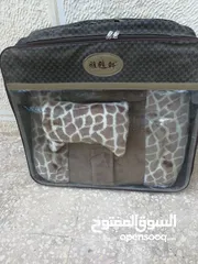  2 طقم مقاعد اربع قطع  واكسسوارات متنوعه