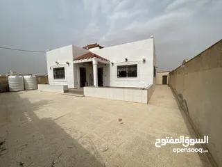  1 بيت مستقل مع ملحق