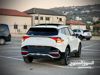  7 كايا سبورتاج  2022 فل الفل فتحة سقف  2x4 ///240Hp بنزين + كهرباء  ( Haybrid) 1600cc