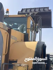  18 جرافات عدد 2  Volvo F180 +Volvo E180