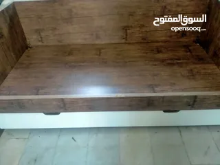  2 تخت شبابي ايكيا مع فرشة الدكتور وبداخله جارور للتخزين