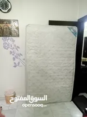  2 مرتبة مستعمله خفيف بحاله جيده جدا