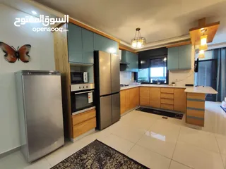  1 شقه للبيع 3 غرف نوم حمامين برنده مسكره قزاز تبريد بكل الشق  مفروشه مع كل الادوات الكهربائيه