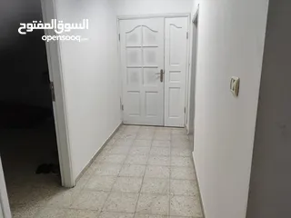  9 متوفر شقة بطولكرم دوار السلام دخلة ريم البوادي مساحتها 135 ومع بيت الدرج 145  دلكس جاهزة  بدون مصعد