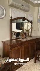 11 طقم سفرة / طقم كنب ضيوف/ كيزر ماء( سخان ) / مكيف 2 طن/ مفرش تخت وبرداية طقم/ قلاية كهربائية / طاولات