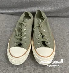  1 new converse shoes حذا كونفرس جديد غير مستعمل