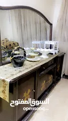  2 بيرو مصري مع مرآه زان ثقيل جدا  بحاله ممتازه للبيع