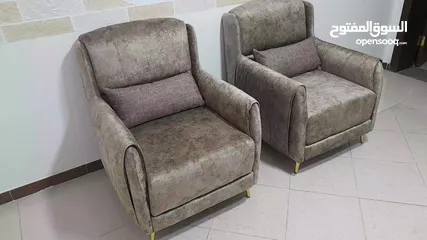  4 طقم كنب للبيع  جديد 7 مقاعد نظيف جدا غيير مستعمل