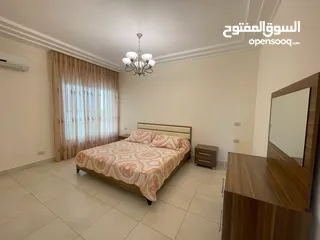  4 شقة مميزة للبيع في عمان- دابوق- طابق شبه ارضي مطلة