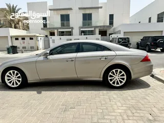  1 Mercedes-Benz  CLS 350  GCC Specs  RTA Passed  140,000km  No accidents