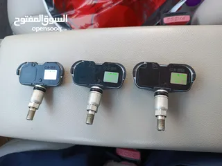  2 حساسات عجال وبخاخات بريوس 2008