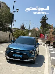  3 كيا نيرو 2022.بنزين وكهريا .الخليل او رام لله .فل عدا فتحه .بحاله ممتازه فحص نخب .مستورد