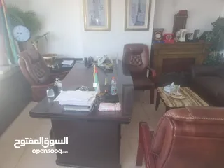  19 لليع المستعجل - أثاث مكتبي فاخر في أبوظبي - ومعدات كوفي شوب
