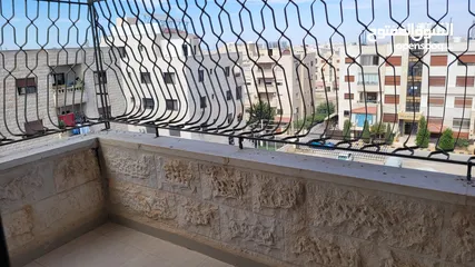  11 شقه سكنيه طابق ثالث للبيع باربد