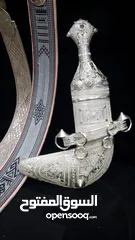  18 للبيع خنجر عماني