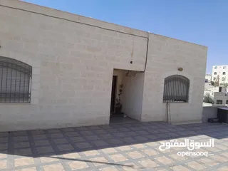  9 بيت مستقل للبيع