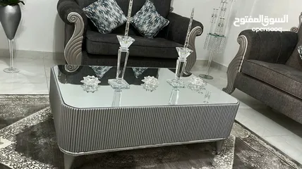  18 طاولات وسط خشب 18م او ادهان  مقاسات كبيره مع امكنيه تغيير المقاسات اطقم طاولات مع ديكور شاشه