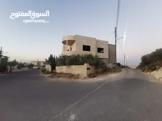  1 بيت مستقل موقع مميز ومنطقة هادئة   للبيع بسعر مناسب