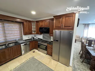  11 شقة مع روف 4 غرف فندقية مفروشة ملوكي للإيجار    السعر لليوم •اقل مدة اسبوع•