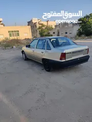  5 اوبل كاديت 1988 للبيع