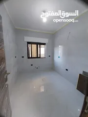  4 في ارقى مناطق الجاردنز 90م شقة سكنيه و استثمارية