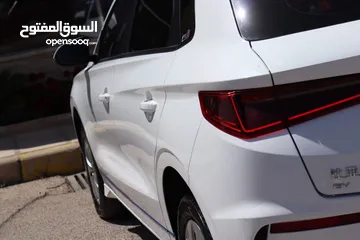  24 بي واي دي E2 بسعر مميز