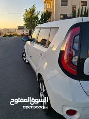  22 كيا سول كهربائية موديل 2018 لون ابيض وارد كوري