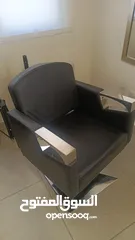  3 كراسي صالون مع عدة صالون للبيع بحالة الجديد