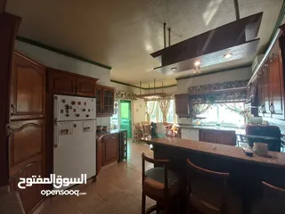  12 شقة مفروشة للإيجار 209م2 ( Property 19028 )-174847892