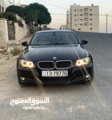  4 BMW 320 i  موديل 2011