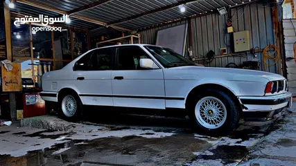  11 BMW 1990 بي ام