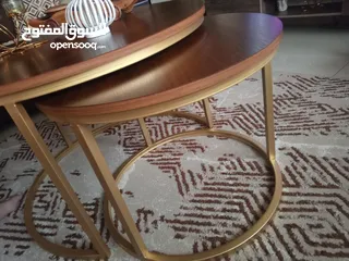  3 طقم طاولات قطعتين وسط كبيره لون بني جوزي خشب سويدي جديده