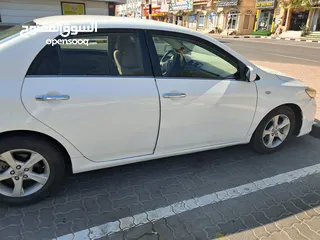  5 Toyota COROLLA  2013