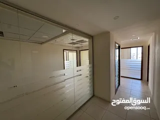  8 مكتب للايجار الشميساني شارع الثقافه