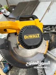  1 معدات نجارة سكيل ديوولت امريكي اصلي ورابوخ ديلتا امريكي اصلي كهرباء 110 ومعهم محول من 220-110
