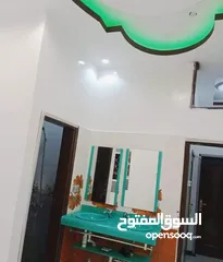  5 عماره تجاريه قريب الجامعه اللبنانيه بيت بوس