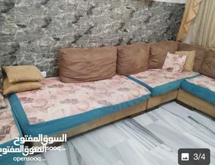  3 طقم كنب للبيع بحاله جيده