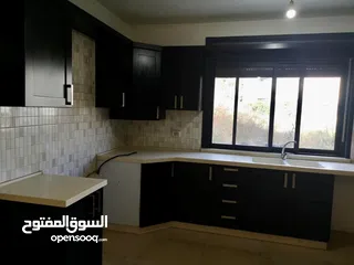  14 شقة للبيع في عين منجد رام الله مطلة على جبل المصيون مشرفة على منظر جميل مرتفع في مدينة رام الله