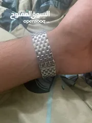  5 ساعه فيليب موريس  سويسري اصلي للبيع بسعر مغررررري.