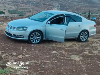  2 سيارة باسات موديل 2012 للبدل على جيب سانتاڤي