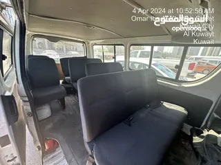  5 TOYOTA HIACE 2012