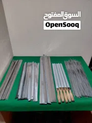  2 اصياخ لشوي عدد 111 صيخ لتكة و80 صيخ للكباب.