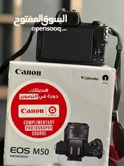  4 كاميرا كانون M50