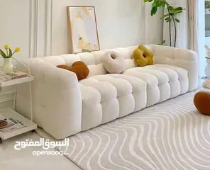 2 Spa beds table livingroom