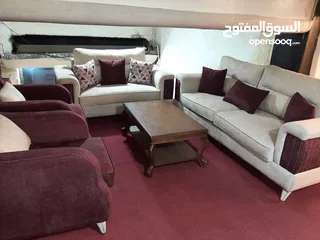 1 طقم جديد للبيع بسعر مغري لعدم توفر مساحة