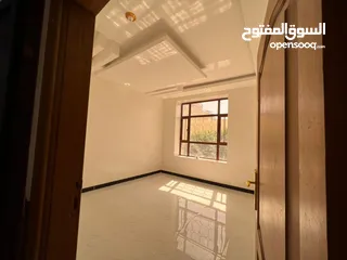  1 شقة تمليك فاخرة للبيع في حي سكني راقي