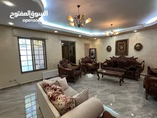  5 فيــلا مميزة للبيع –  طريق المطار  - خلف مدارس الشويفات