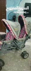  3 عرباية توئم اطفال بحاله ممتازه استعمال قليل جدا