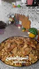  8 دجاجة +2 لبن+2 دقوس....7دنانير  دجاجة ونصف +3لبن +3دقوس....11دينار دجاجتين +4لبن +4دقوس......14 دينا