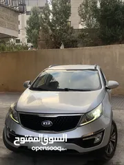 2 كيا سبورتاج 2015 في الرخصة فل ما عدا فتحة فحص ممتاز دهان 3 قطع فقط للبيع على الكاش فقط